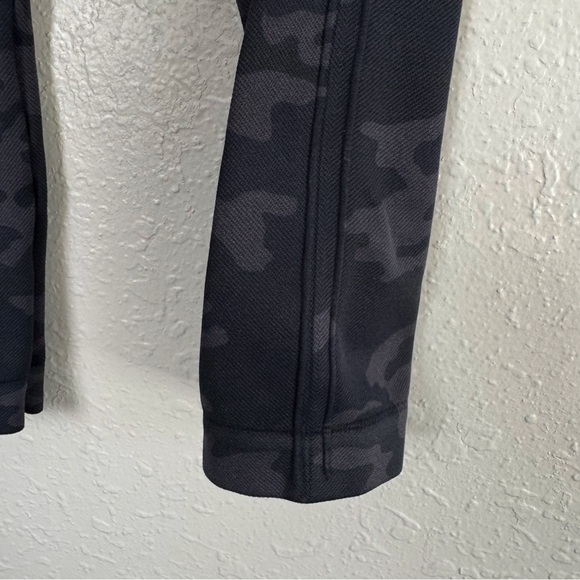 Spanx black camo Look at me leggings seamed XS - Picture 8 of 10